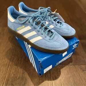 Adidas Handball Speziel shoes in light blue size 8.5 women / 7.5 men